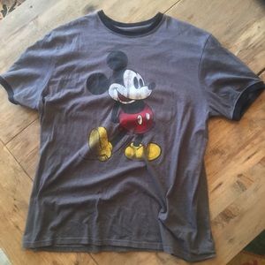 VINTAGE LOOK GRAY BANDED GRAPHIC TEE SHIRT